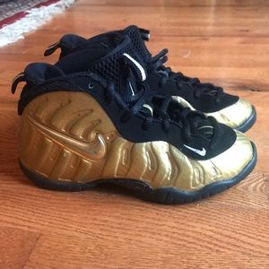 Nike little posite